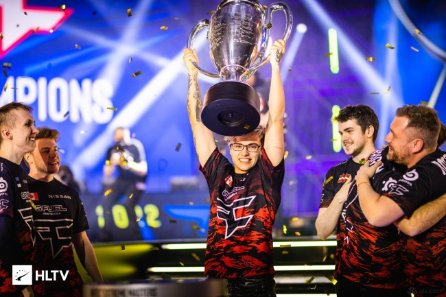 ropz ： “人们看着我像我是 s1mple 、 ZywOo 或 Donk ，但我不是”